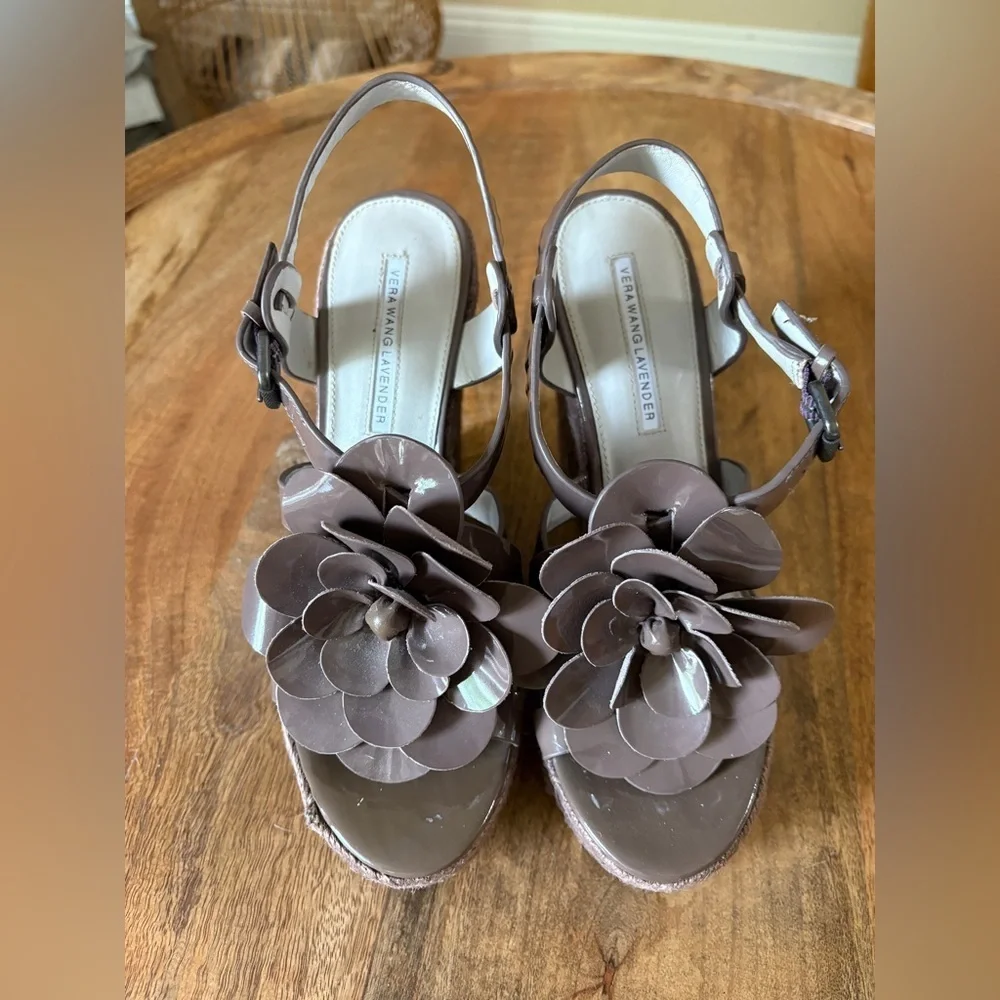 Vera Wang Espadrille Patent Leather purple Wedges size 8